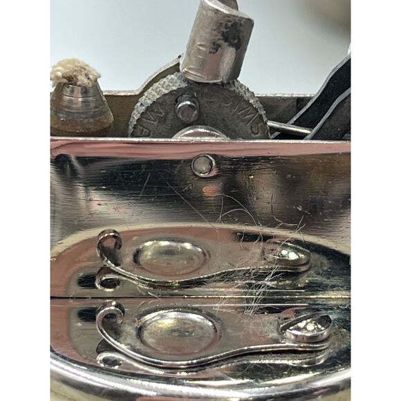 Theron’s Vintage Polished Banded Agate Onyx Chrome Table Lighter Double Claw - Picture 8 of 12